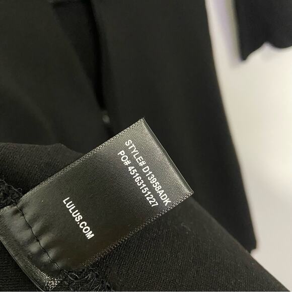 Lulu's Cumulonimbus Scalloped Skater Dress Large - Picture 7 of 9